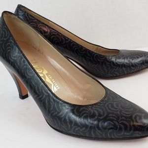 Ferragamo Womens Pumps Black Leather size 5.5 M